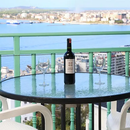 Rezidenca Panorama فلورا